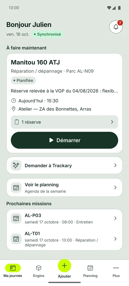 Capture de l’application Trackary sur téléphone : journée du technicien, intervention du jour sur une nacelle Manitou 160 ATJ avec une réserve VGP à lever, bouton Démarrer et prochaines missions.